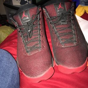Jordan Horizon LS gym red and black